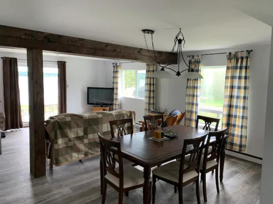 La Grange Sur Le Lac App A Et B Saint Romain Exterior photo